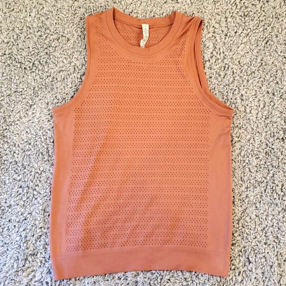 Lululemon mesh tank top 💙